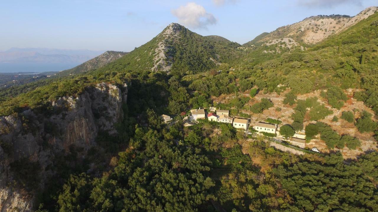Pensjonat Castelli Olive Press Acharavi  Zewnętrze zdjęcie
